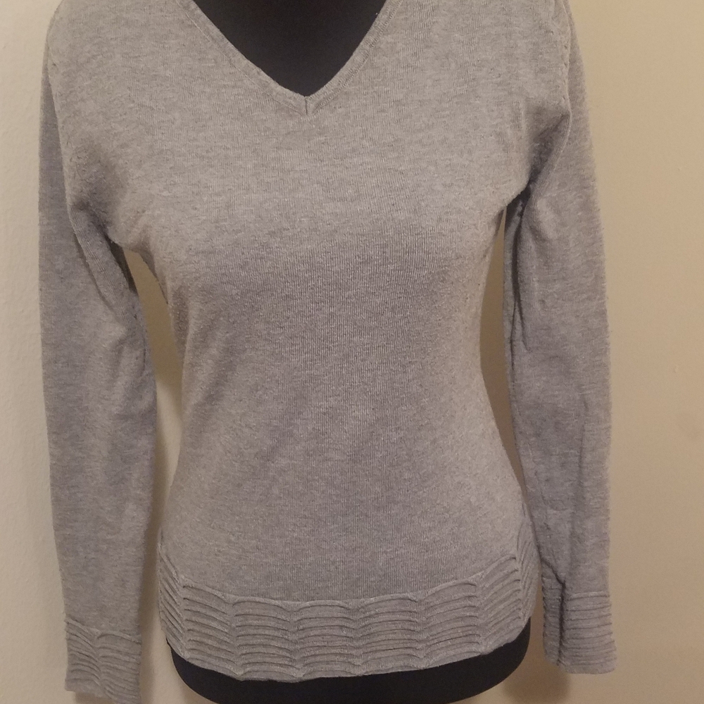 Everyday V-Neck Sweater in Light Gray